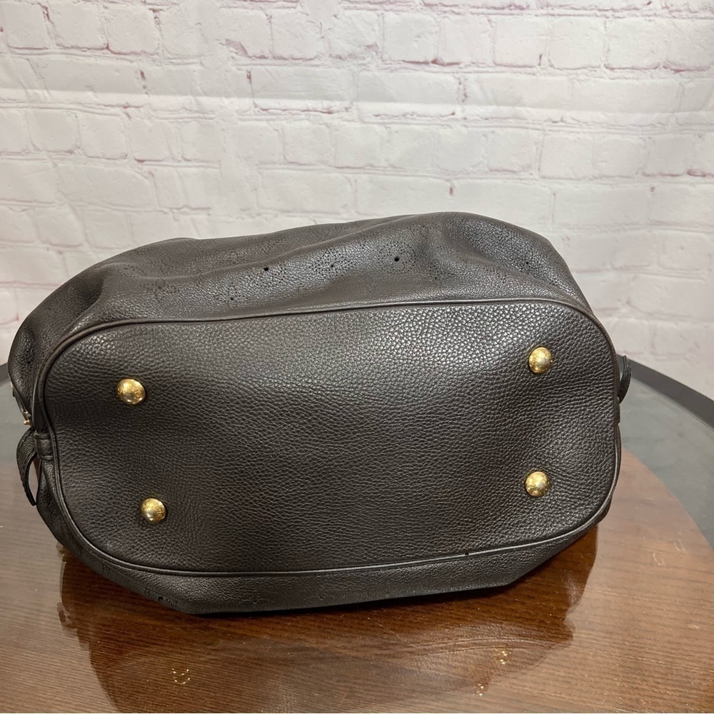 LOUIS VUITTON Perforated Mahina Leather investment bag in color Chocolat. EUC - Picture 11 of 16